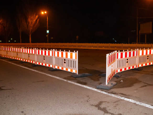 В Днепре неадекватный студент УВД украл забор