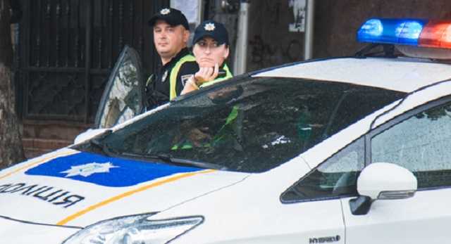 В Киеве мужчина стрелял в охранников, которые его разбудили