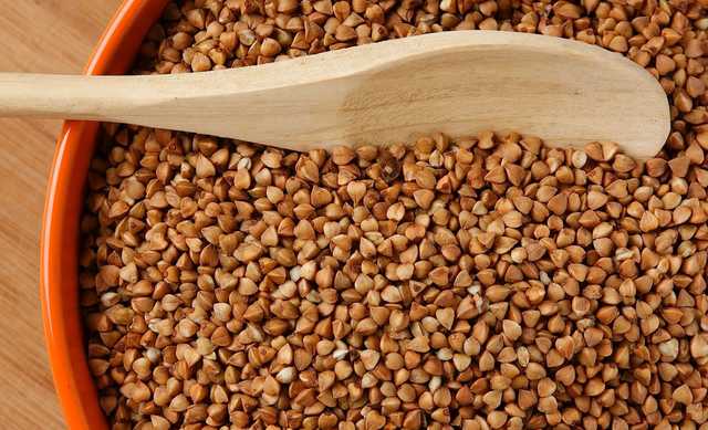 Эксперт спрогнозировал рост цен на сахар хлеб и гречку в Украине