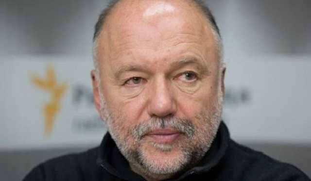 Известный писатель анонсировал исчезновение в Украине русскоязычных