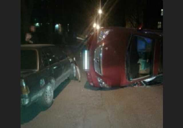 У Львові нетвереза водійка Lexus протаранила авто