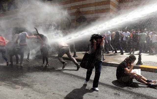 МВД секретно закупает водометы для разгона демонстраций – СМИ