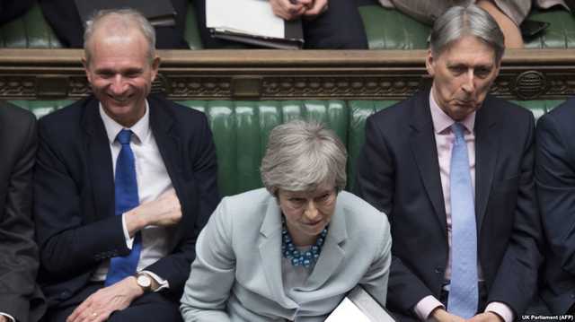 Три члени уряду Мей подали у відставку через Brexit