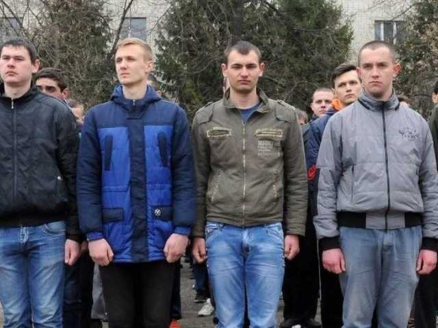 Кабмин увеличил число призывников на весеннюю кампанию