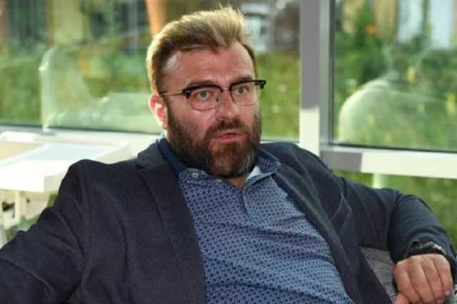 За "большие" заслуги: стрелявший в украинских военных Пореченков стал народным артистом