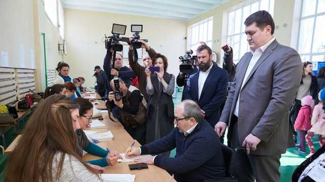 Геннадий Кернес проголосовал на выборах Президента Украины
