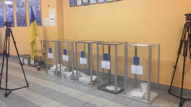 Явка на выборах президента Украины начала снижаться