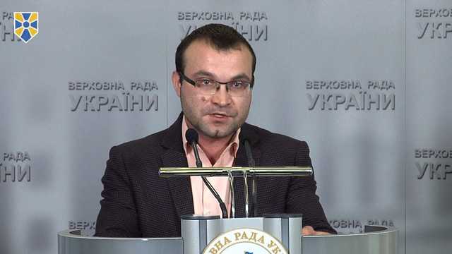 Депутат з “Народного фронту” підтримав Зеленського