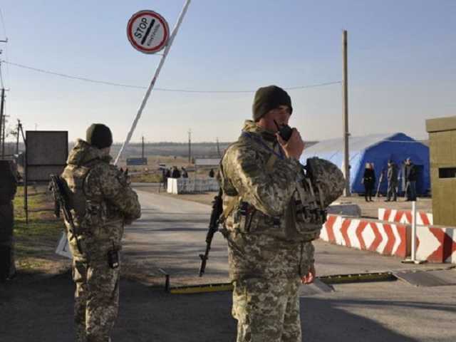 Правила пересечения линии соприкосновения на Донбассе изменились: что важно знать