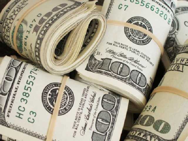 Декларировать валюту и доходы за рубежом больше не нужно: появилось разъяснение НБУ