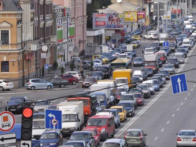 Ремонты мостов и ДТП: Киев сковали масштабные пробки