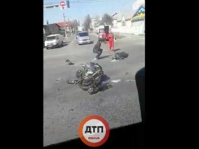 Под Киевом произошло ДТП с участием «скорой»: есть пострадавший