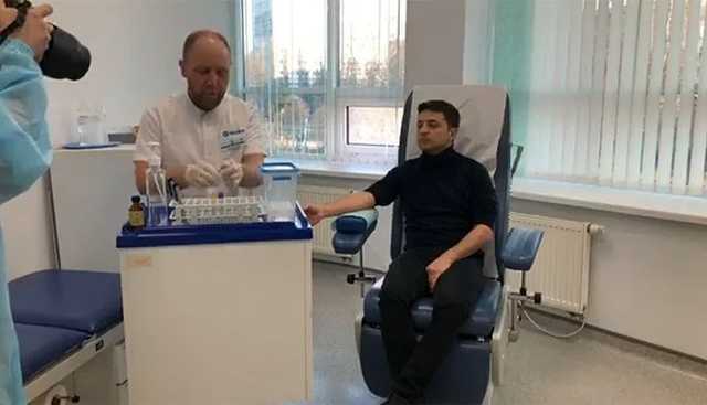 Анализы у Зеленского брал актер, который работает в клинике массажистом