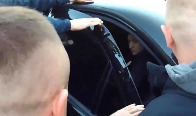 Автомобиль, на котором Зеленский приехал сдавать анализы, раньше принадлежал Коломойскому, - Арьев