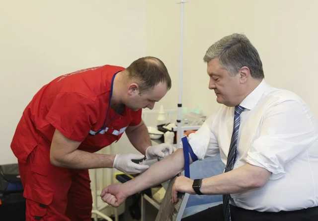 Результаты анализов Порошенко озвучили в эфире «Прямого»