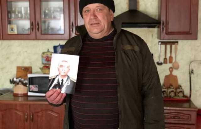 “Не дочекався сина”. Помер батько військовополоненого моряка Андрія Драча