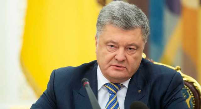 Порошенко откровенно пытается заиграть новыми красками на фоне Зеленского и пытается понравиться его электорату — Плинский