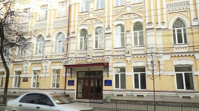 Порошенко звільнив президента Національної академії держуправління