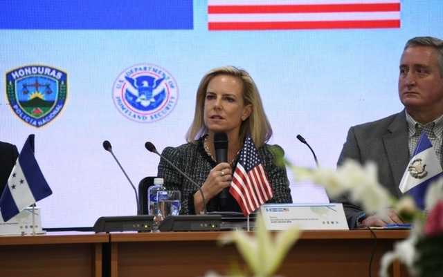 Трамп уволил министра внутренней безопасности США