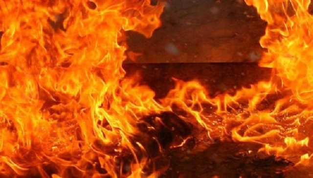 В Киеве загорелась квартира, в которой находилась 14-летняя девочка