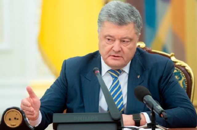 Сергей Лямец: “Только ленивый эксперт теперь не пнет Петра Порошенко”