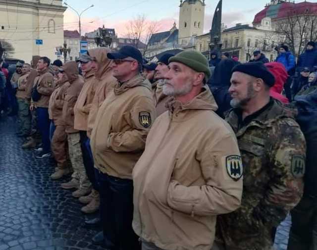 Режим Порошенко расшатывает общество в сторону гражданской войны — Семенченко