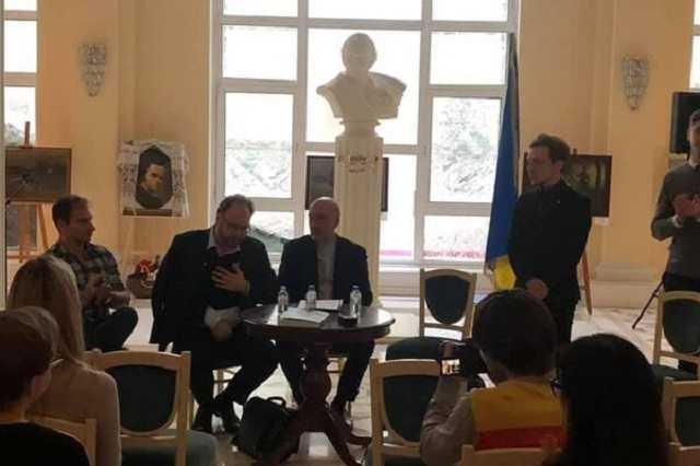 "Чей Крым, мать вашу?!" Цимбалюк заявил о припадке "братской любви" у россиян