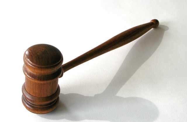 Львовский судья просит наказать военного прокурора за разглашение домашнего адреса