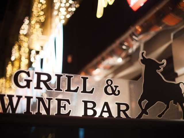 «Не какой-то там собор!»: В Киеве известный ресторан оскандалился из-за Нотр-Дама