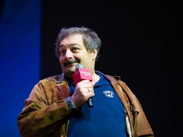 Долго не оказывали помощь: появилась информация о состоянии Дмитрия Быкова