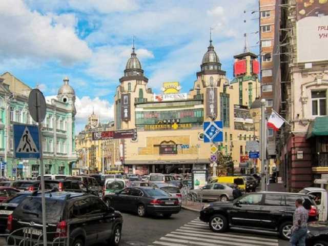 В Киеве 19 апреля ограничат движение на ряде центральных улиц