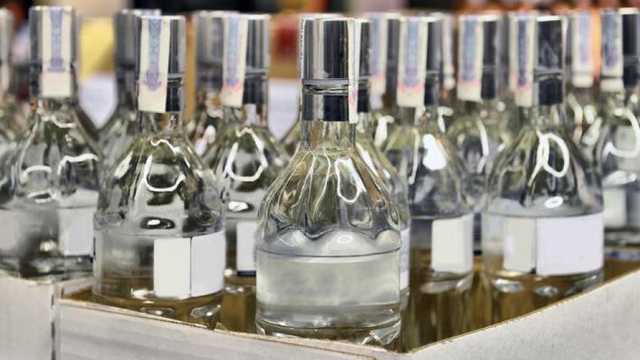 В схеме контрабанды украинской водки всплыли британец, Гройсман и даже Литва