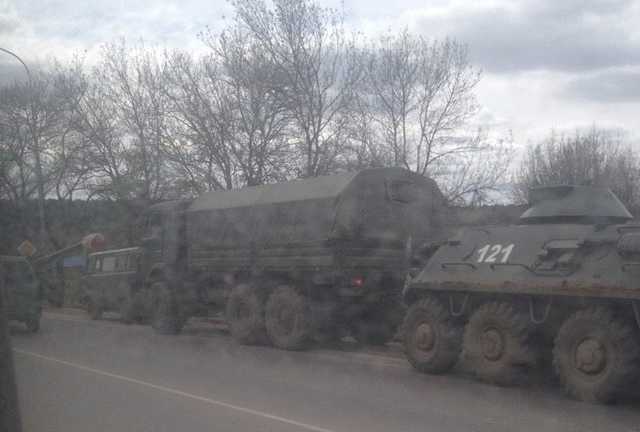 У Симферополя заметили военную колонну оккупантов