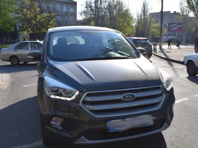 В Николаеве на перекрестке Ford сбил пешехода: образовалась пробка