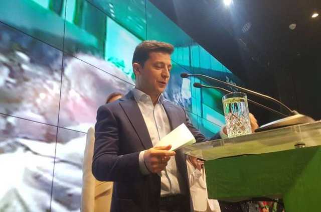 "Персональная война" Пашинского: выяснились детали об уклонении Зеленского от службы в ВСУ