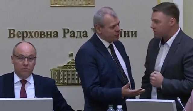 Голова об’єднання “За Зеленського” намагався зірвати засідання погоджувальної ради