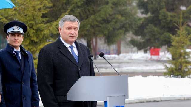 Трон Авакова. Как сложится судьба главы МВД при президенте Зеленском