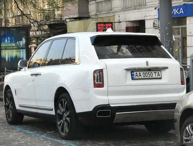 Украинцы активно скупают самые дорогие внедорожники в мире