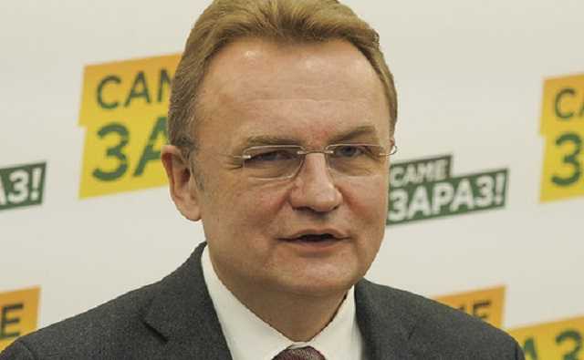 Законом об урезании полномочий президента Садовой хочет отомстить Зеленскому — мнение