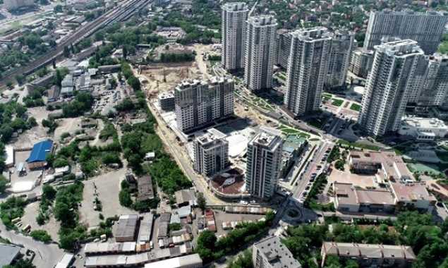 На Печерске начали застройку по “убийственному” ДПТ Черной горы