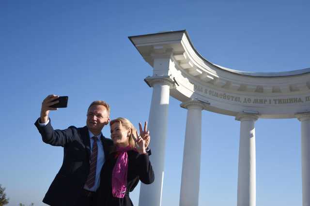 Садовый: ни о каких ограничениях полномочий президента в законопроекте речь не идет