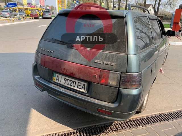 На АЗС в Киевской области женщина покусала беременную девушку