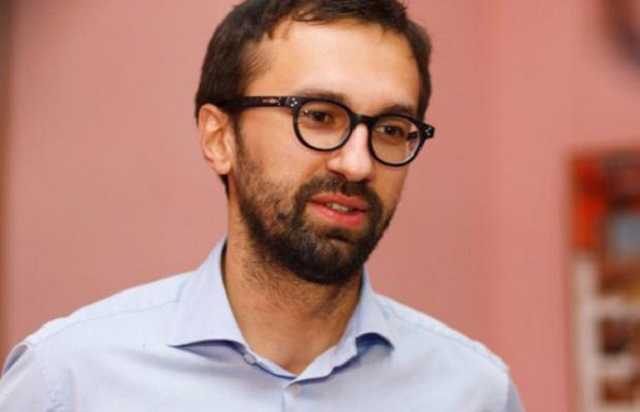 Нардеп Лещенко консультирует Зеленского онлайн, - фотофакт