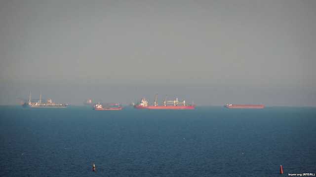 У Керченській протоці помітили велике скупчення кораблів