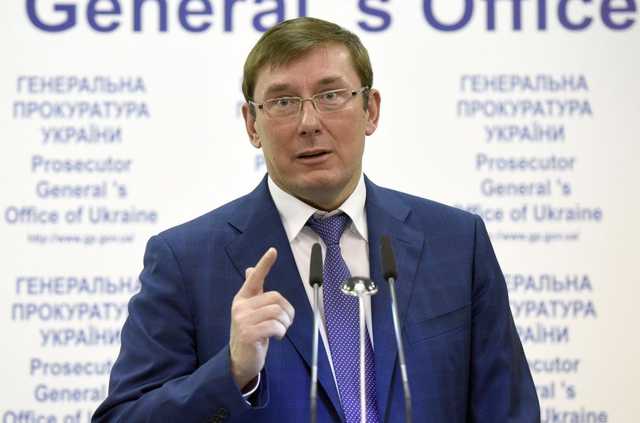 Луценко ликвидировал следственное управление ради Порошенко? Выяснилась скандальная информация
