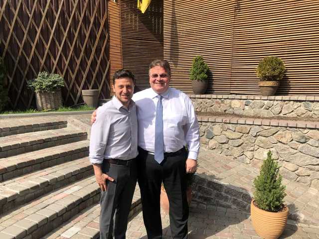 Литва: Паспортным указом Россия испытывает Зеленского