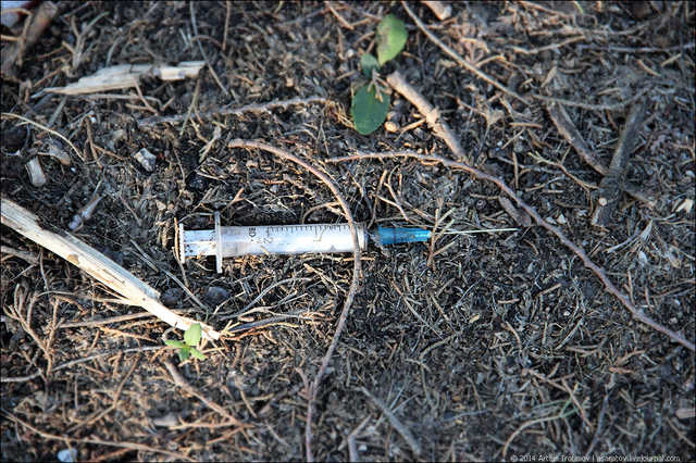 Супрун рассказала, что делать при ранении использованным шприцом или царапине иголкой