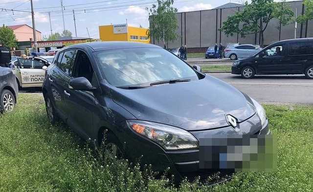 В Киеве задержали домушников, которые при побеге сбили полицейскую