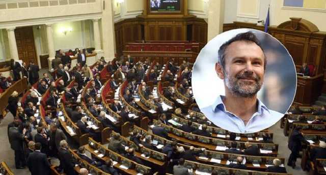 Конкурент Зеленского? Эксперт оценил шансы Вакарчука на парламентских выборах