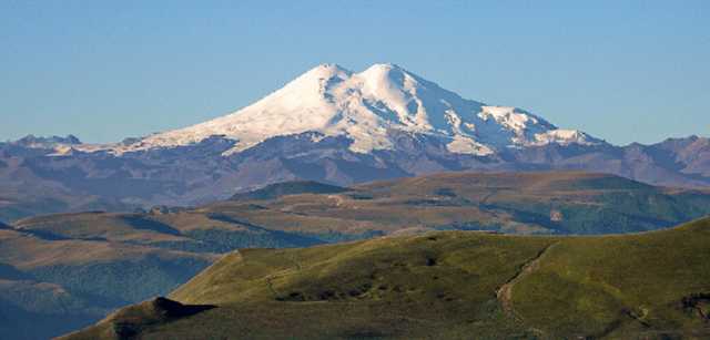 На Эльбрусе потерял сознание и умер украинский альпинист